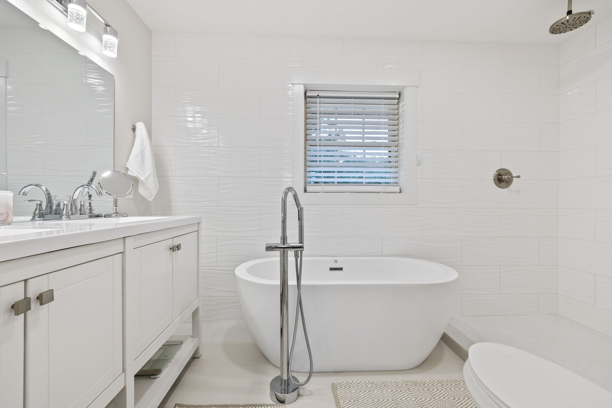 3225 Snow Rd, Anderson, South Carolina 29621, 6 Bedrooms Bedrooms, ,5 BathroomsBathrooms,Single Family,For Sale,Snow Rd,1093