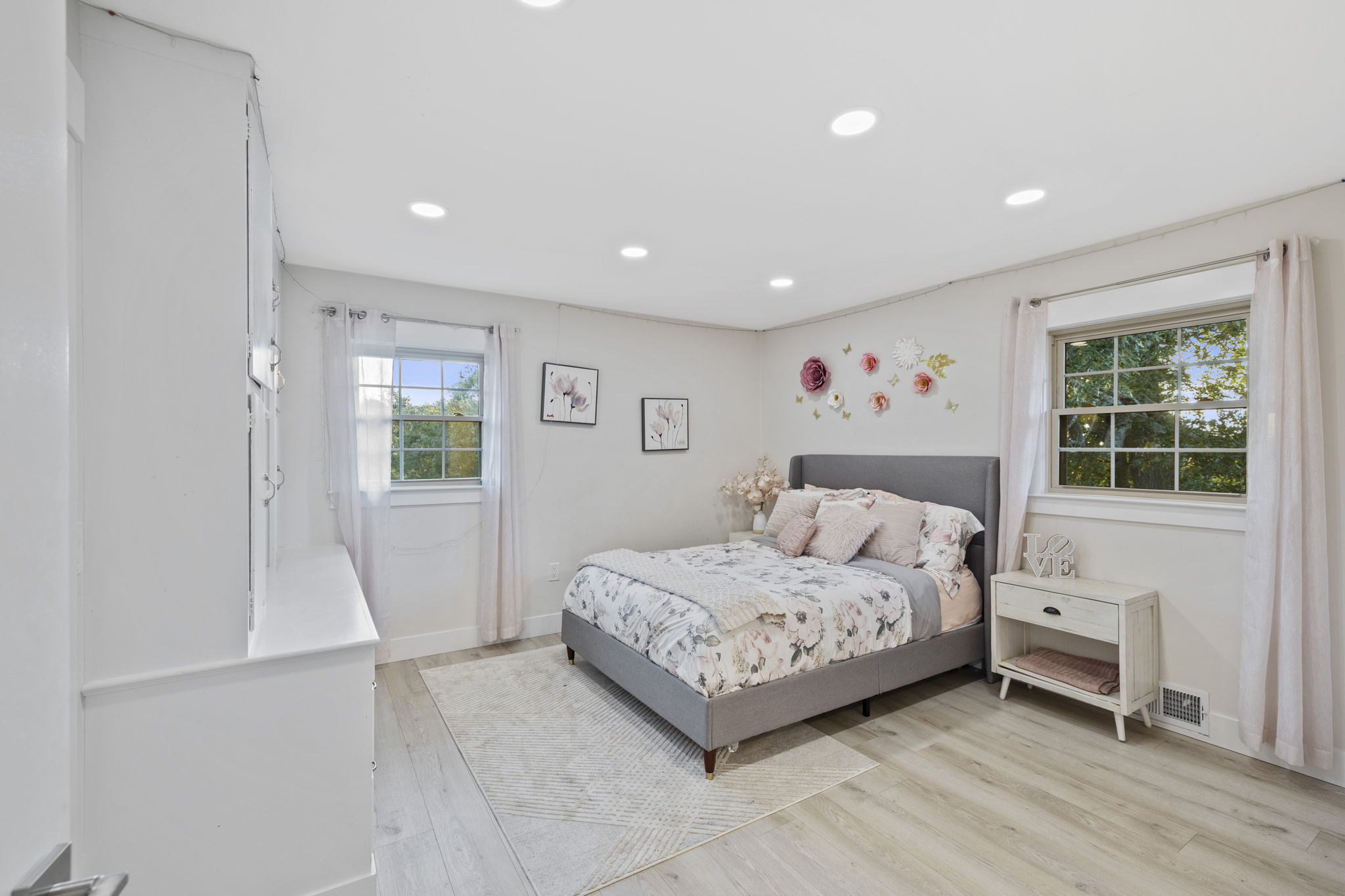 3225 Snow Rd, Anderson, South Carolina 29621, 6 Bedrooms Bedrooms, ,5 BathroomsBathrooms,Single Family,For Sale,Snow Rd,1093