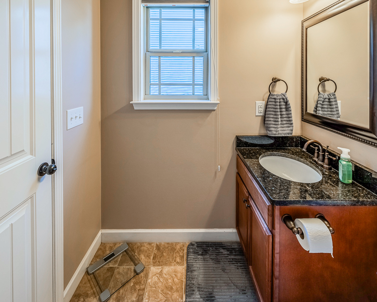 562 Chastine drive, Spartanburg, South Carolina 29301, 3 Bedrooms Bedrooms, ,2 BathroomsBathrooms,Single Family,For Sale,Chastine,1,1104